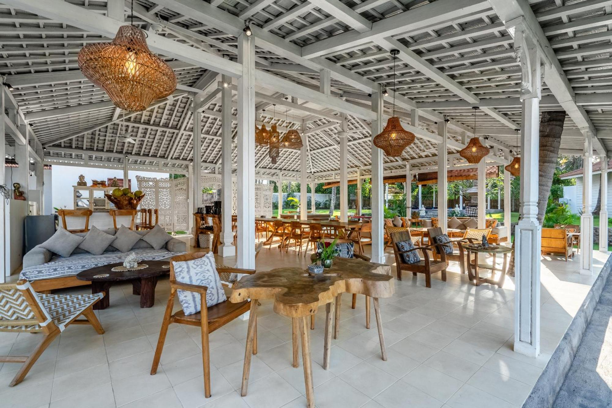 Senang Resort Tianyar Eksteriør billede