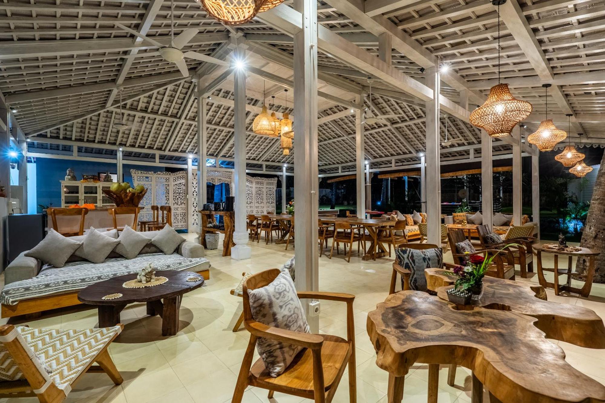 Senang Resort Tianyar Eksteriør billede